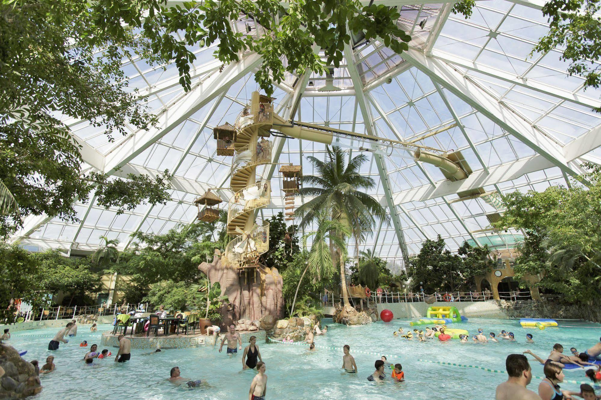 Hotel De Vossemeren By Center Parcs Lommel Exteriér fotografie