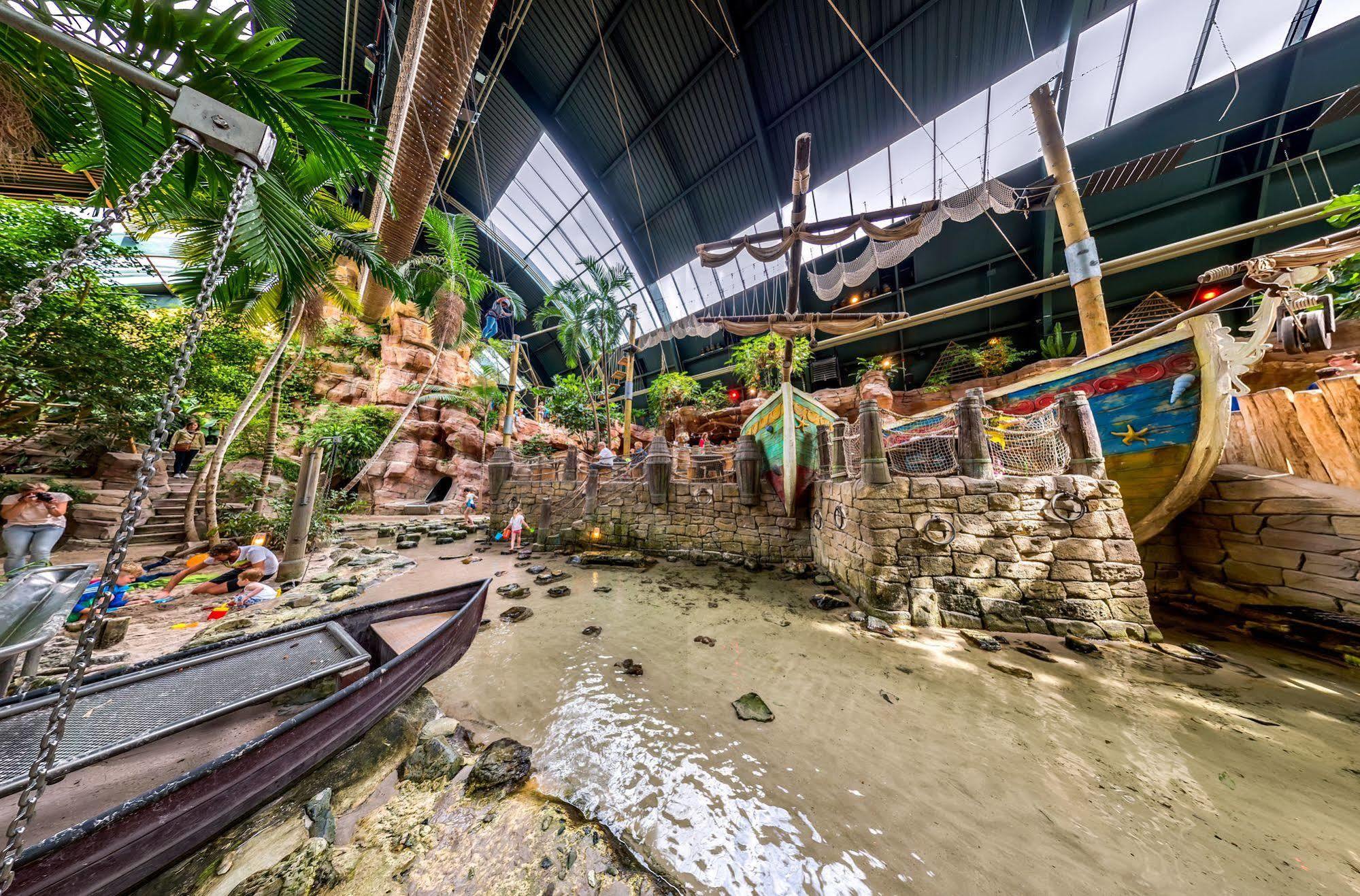 Hotel De Vossemeren By Center Parcs Lommel Exteriér fotografie
